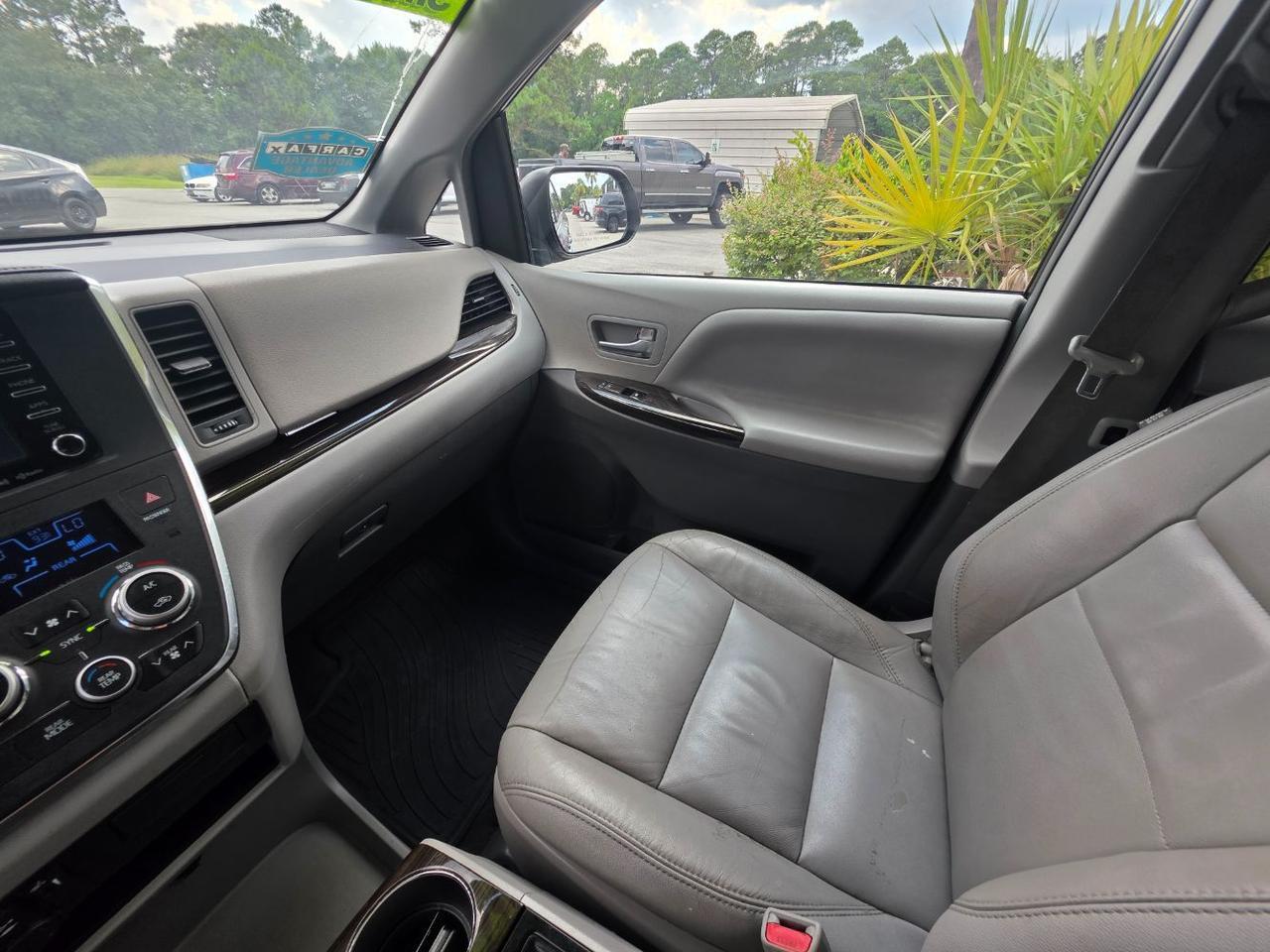 2018 Toyota Sienna XLE 8 Passenger Hardeeville SC