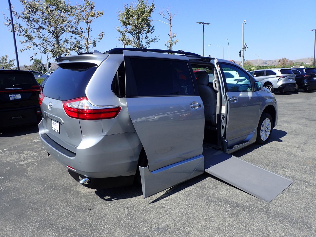2018 Toyota Sienna XLE Anaheim CA