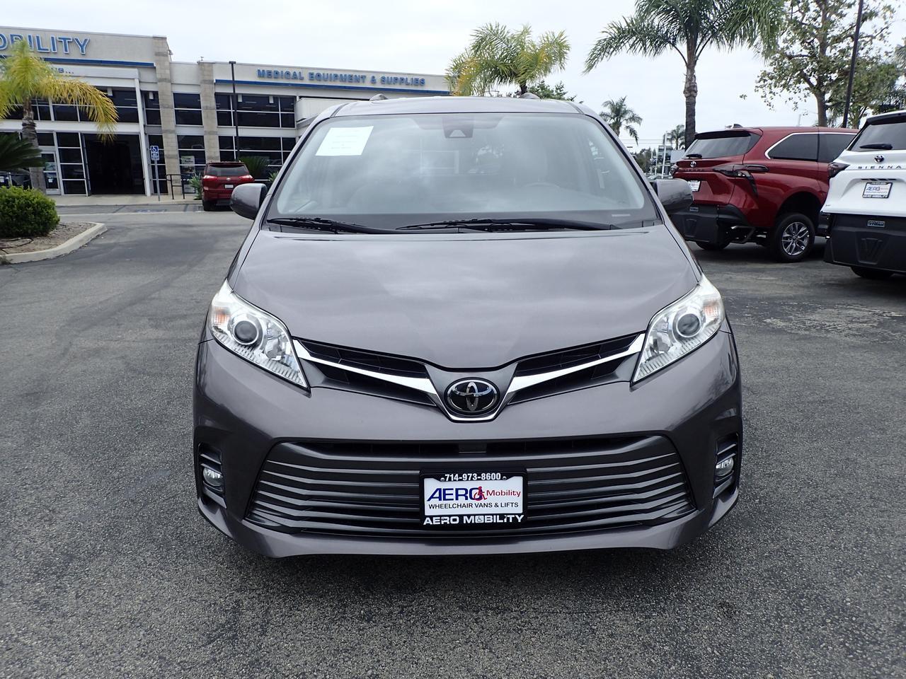 2018 Toyota Sienna XLE Anaheim CA