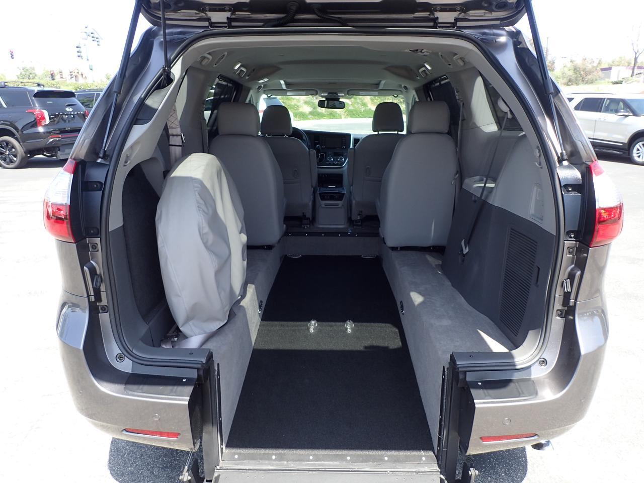 2018 Toyota Sienna XLE Anaheim CA