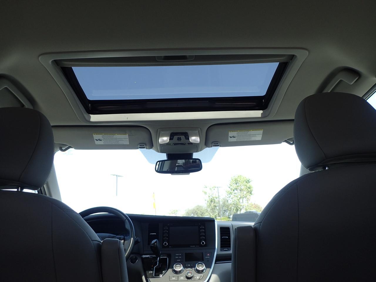 2018 Toyota Sienna XLE Anaheim CA