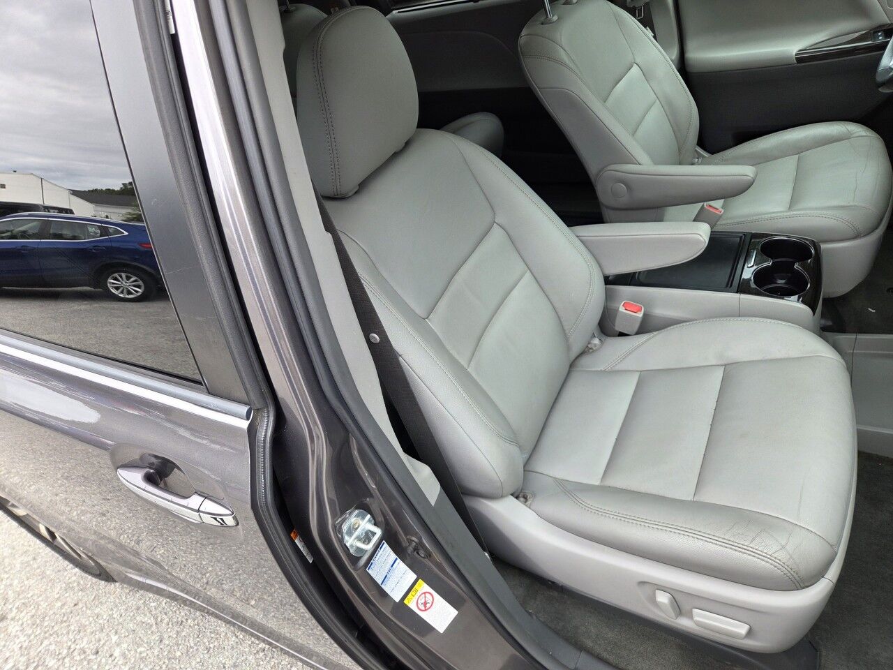 2018 Toyota Sienna XLE Charlton MA
