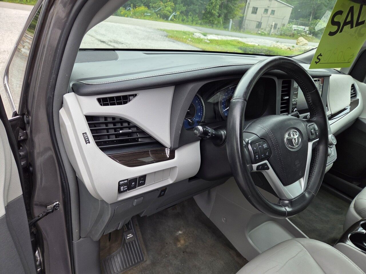 2018 Toyota Sienna XLE Charlton MA