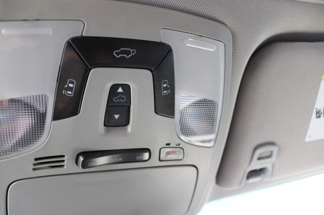 2018 Toyota Sienna XLE NAVI Melbourne FL