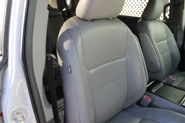 2018 Toyota Sienna XLE NAVI Melbourne FL