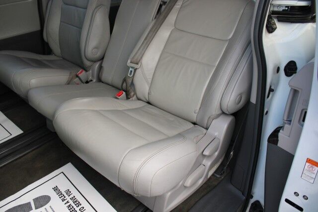 2018 Toyota Sienna XLE NAVI Melbourne FL