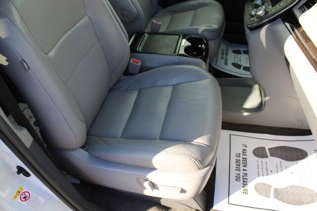 2018 Toyota Sienna XLE NAVI Melbourne FL