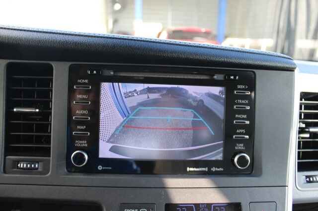 2018 Toyota Sienna XLE NAVI Melbourne FL