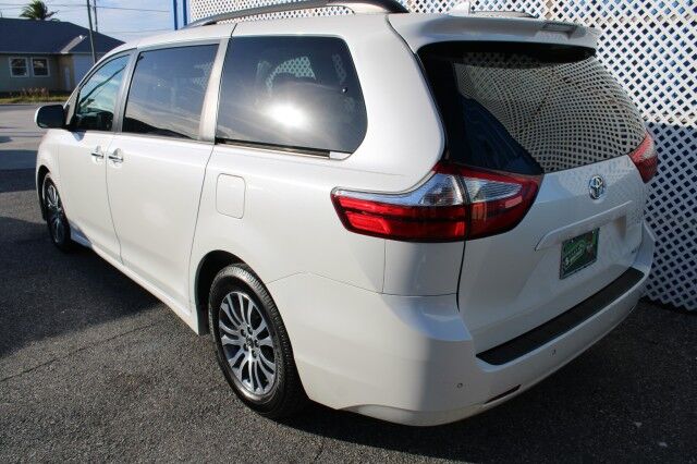 2018 Toyota Sienna XLE NAVI Melbourne FL