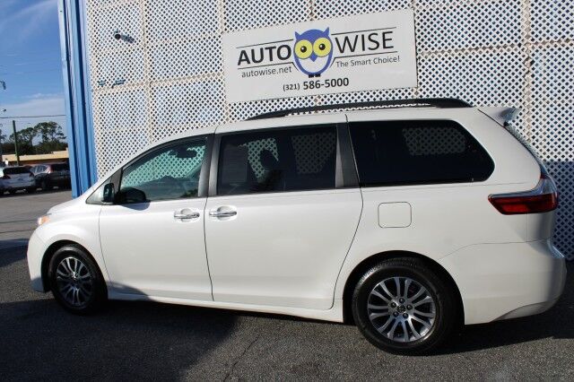 2018 Toyota Sienna XLE NAVI Melbourne FL