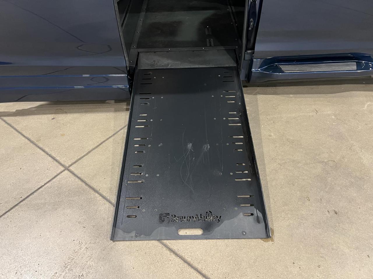 2018 Toyota Sienna XLE Parker CO