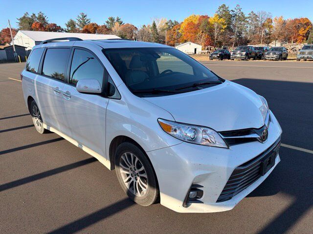 2018 Toyota Sienna XLE Pine River MN