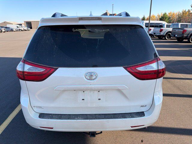 2018 Toyota Sienna XLE Pine River MN