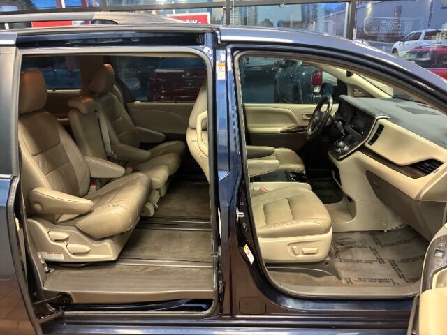 2018 Toyota Sienna XLE Premium 8 Passenger Charlotte NC