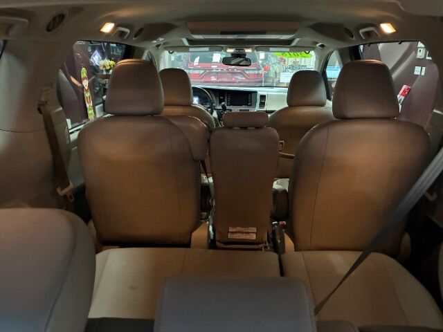 2018 Toyota Sienna XLE Premium 8 Passenger Charlotte NC