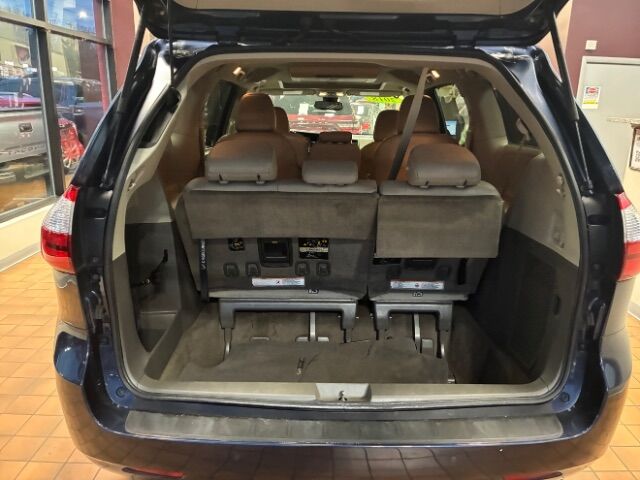 2018 Toyota Sienna XLE Premium 8 Passenger Charlotte NC