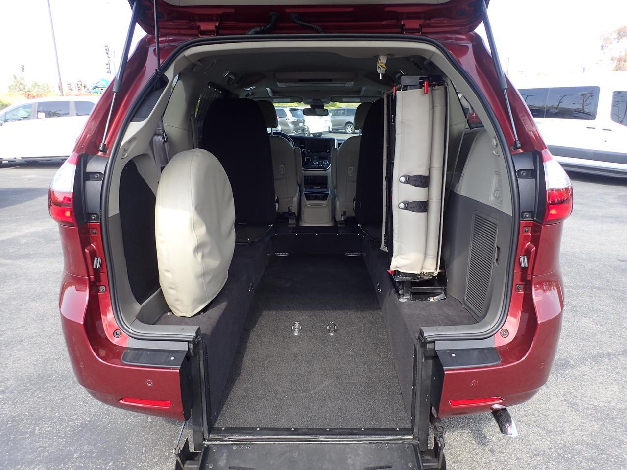 2018 Toyota Sienna XLE Premium Anaheim CA
