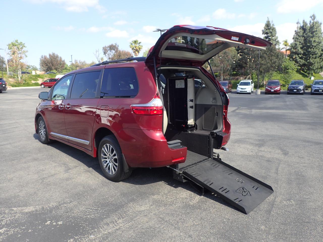 2018 Toyota Sienna XLE Premium Anaheim CA