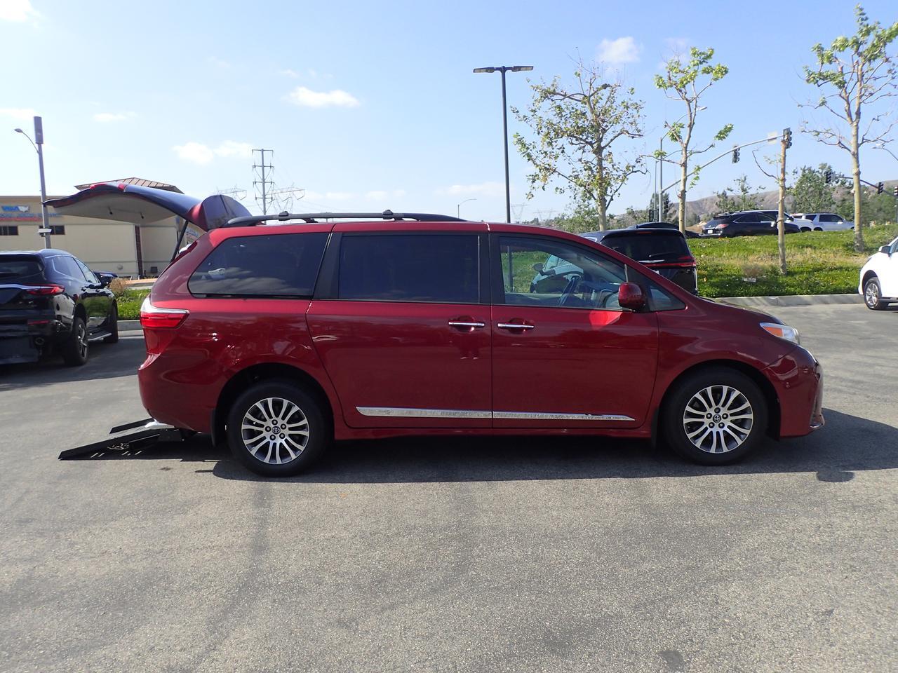 2018 Toyota Sienna XLE Premium Anaheim CA