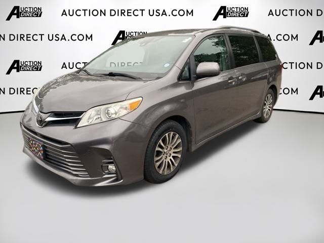 2018 Toyota Sienna XLE Premium