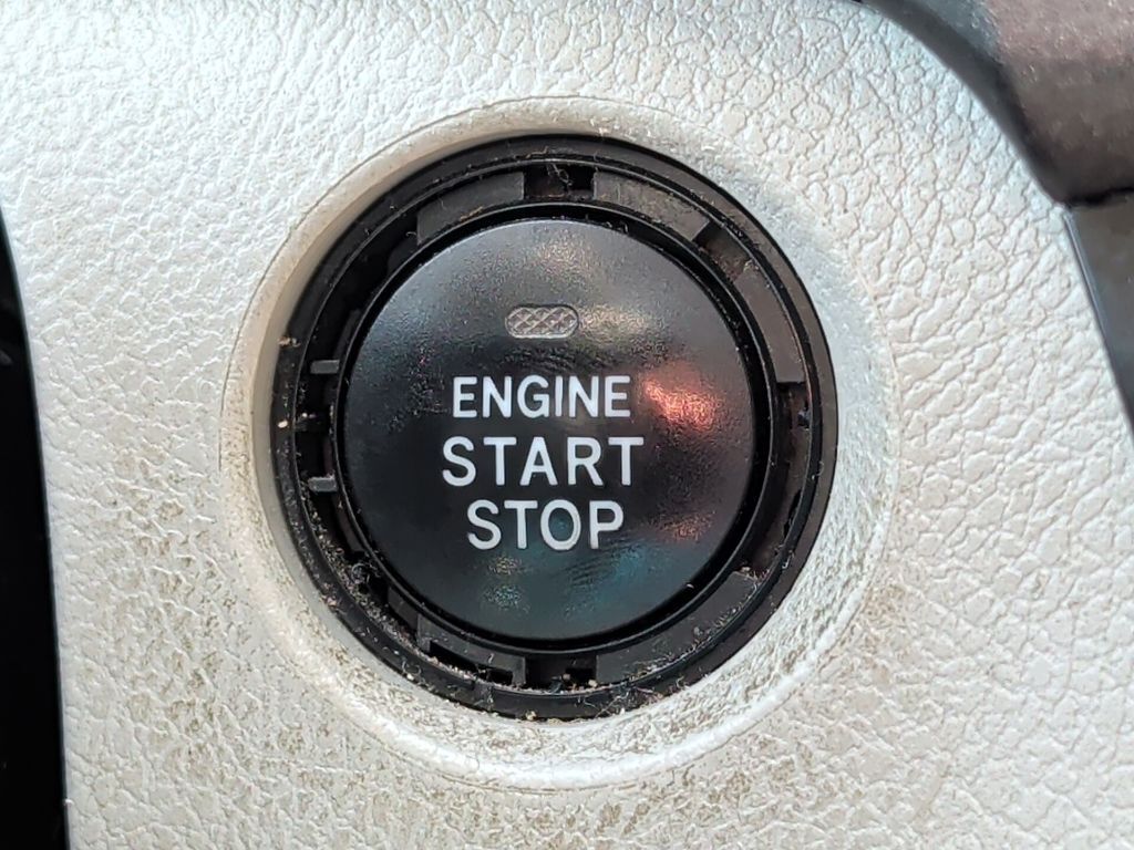 2018 Toyota Sienna XLE Premium Worcester MA