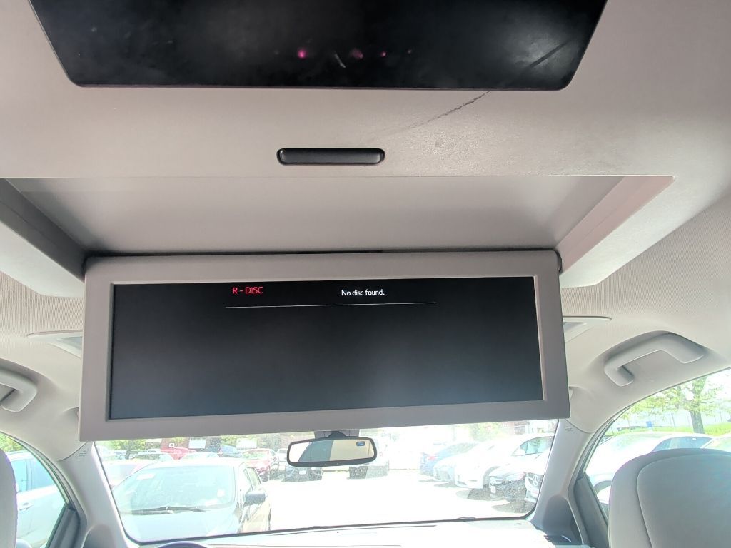2018 Toyota Sienna XLE Premium Worcester MA