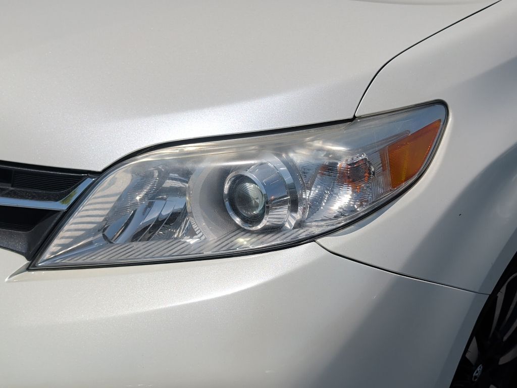 2018 Toyota Sienna XLE Premium