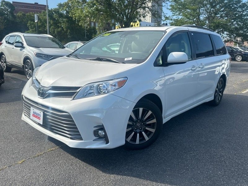 2018 Toyota Sienna