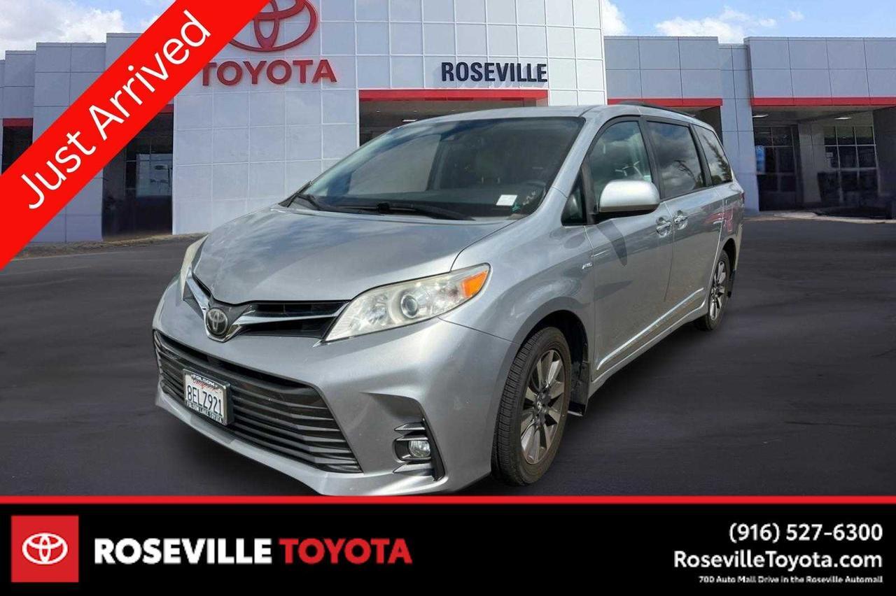 2018 Toyota Sienna XLE