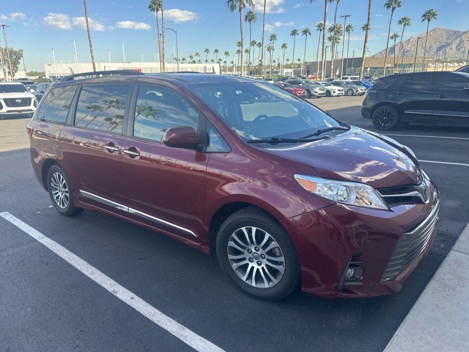 2018 Toyota Sienna XLE Tucson AZ