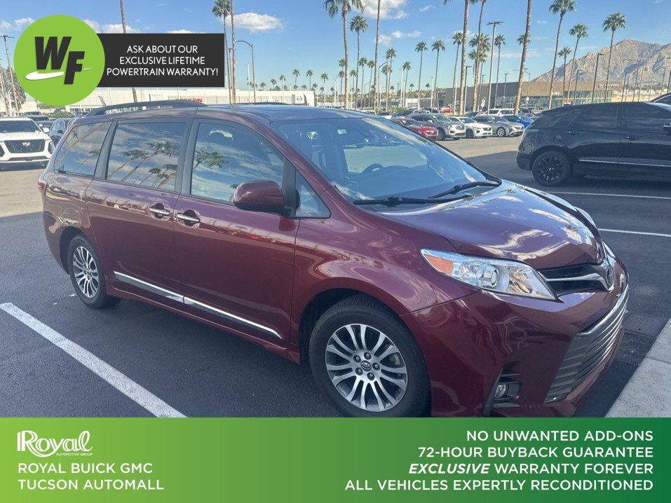 2018 Toyota Sienna XLE