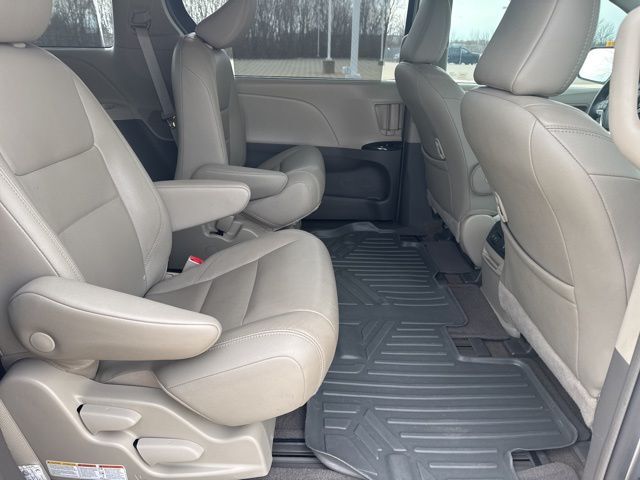 2018 Toyota Sienna XLE West Burlington IA