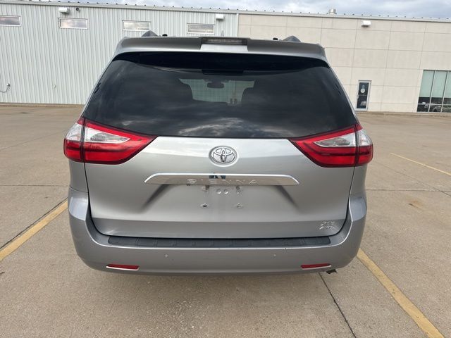 2018 Toyota Sienna XLE West Burlington IA