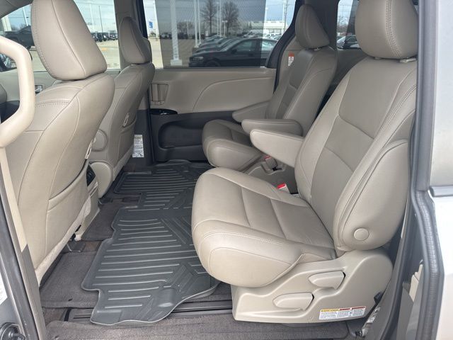 2018 Toyota Sienna XLE West Burlington IA