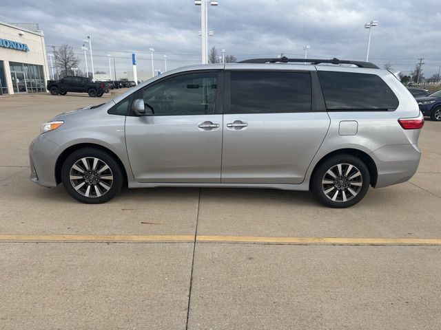 2018 Toyota Sienna XLE West Burlington IA