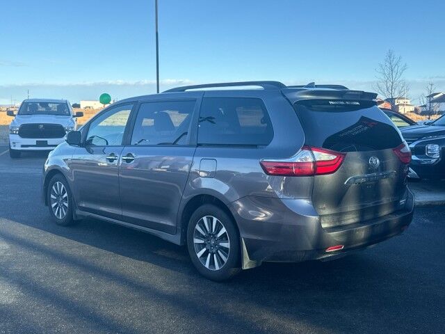 2018 Toyota Sienna XLE Whitecourt AB
