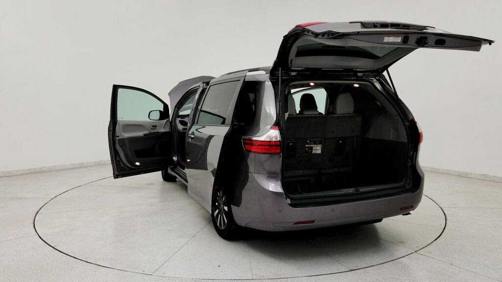 2018 Toyota Sienna XLE Laurel MD