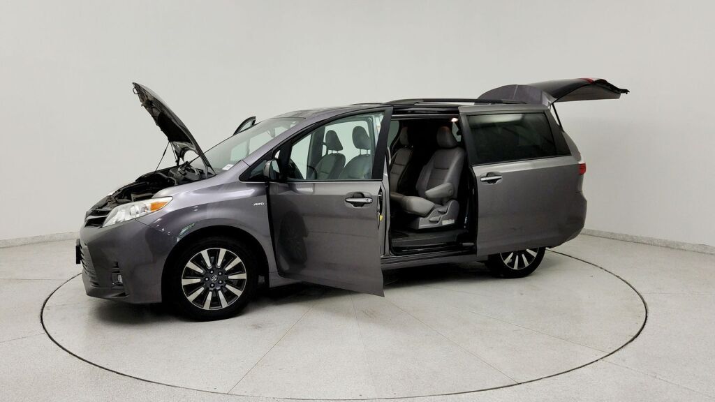 2018 Toyota Sienna XLE Laurel MD