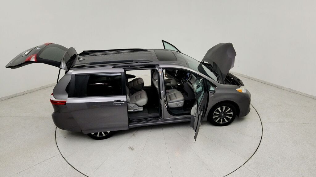 2018 Toyota Sienna XLE Laurel MD