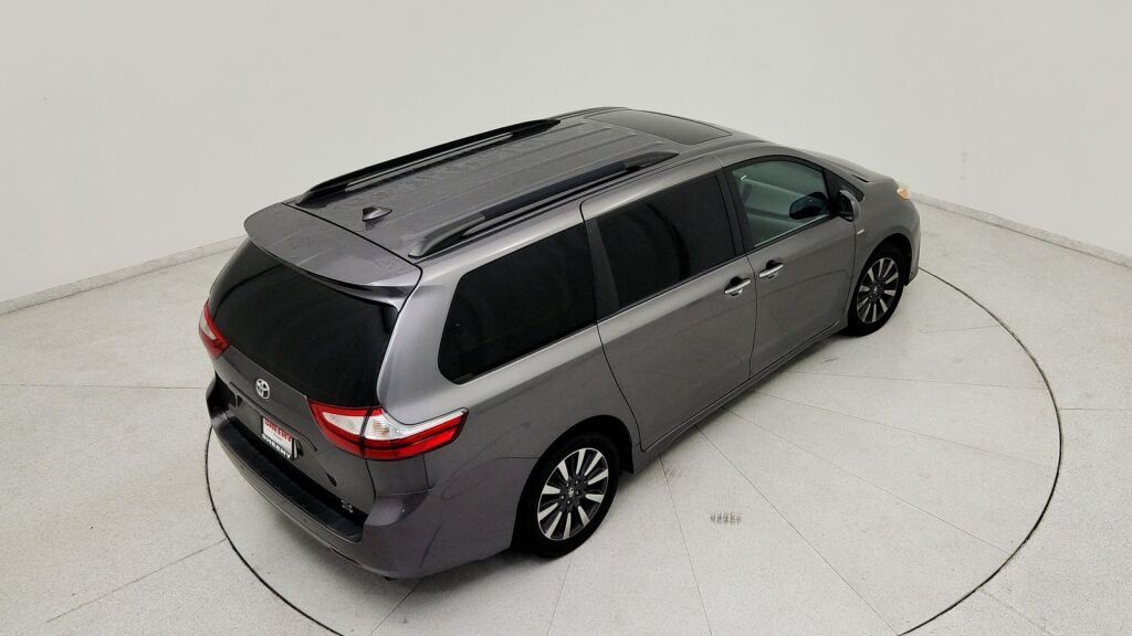 2018 Toyota Sienna XLE Laurel MD