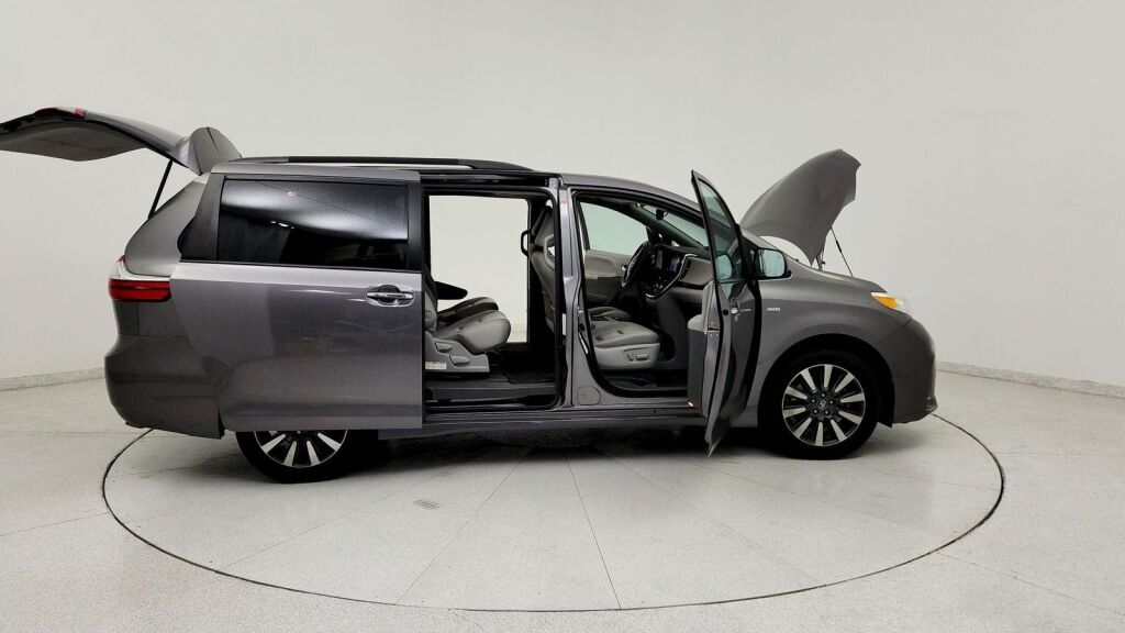 2018 Toyota Sienna XLE Laurel MD