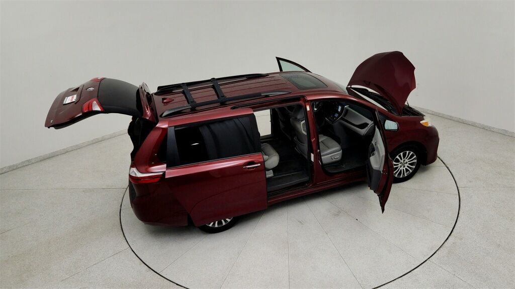 2018 Toyota Sienna XLE Laurel MD