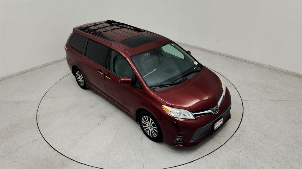 2018 Toyota Sienna XLE Laurel MD