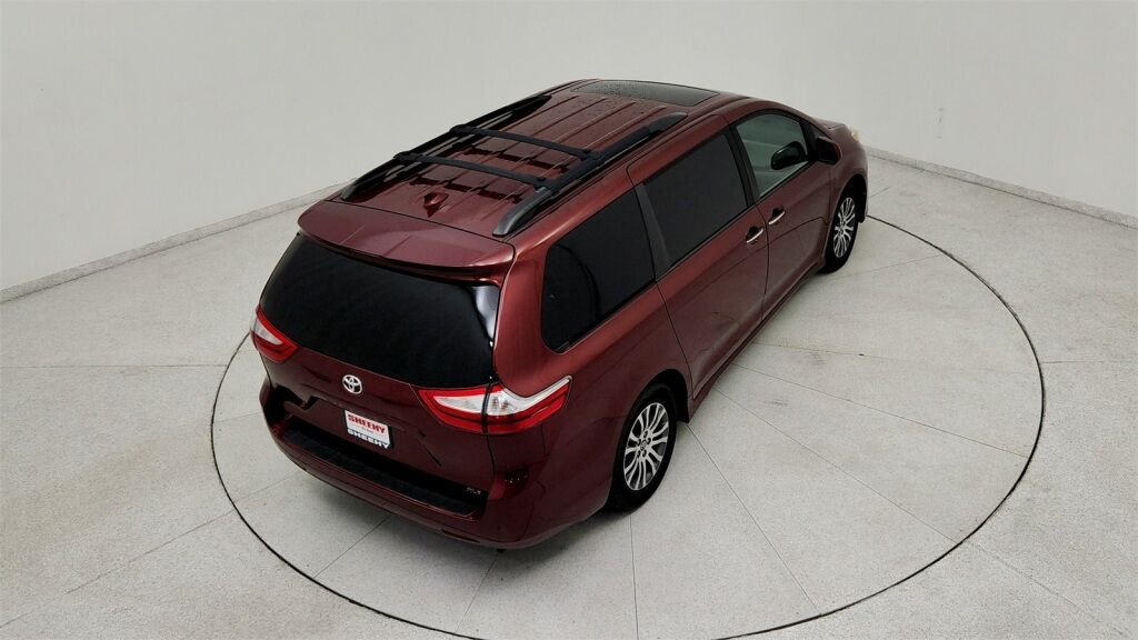 2018 Toyota Sienna XLE Laurel MD