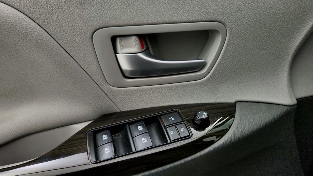 2018 Toyota Sienna XLE Laurel MD