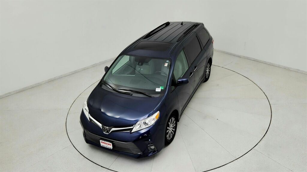 2018 Toyota Sienna XLE Laurel MD