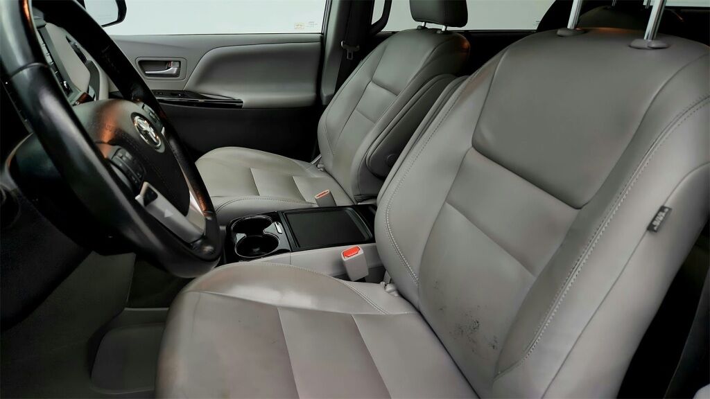 2018 Toyota Sienna XLE Laurel MD