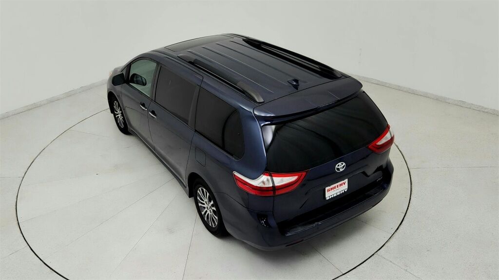 2018 Toyota Sienna XLE Laurel MD