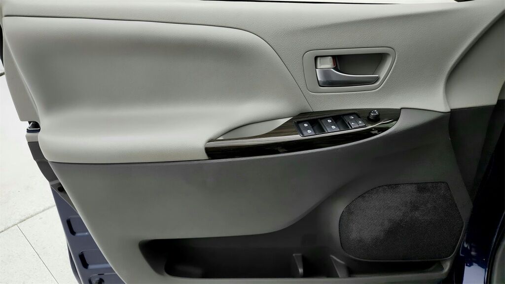 2018 Toyota Sienna XLE Laurel MD