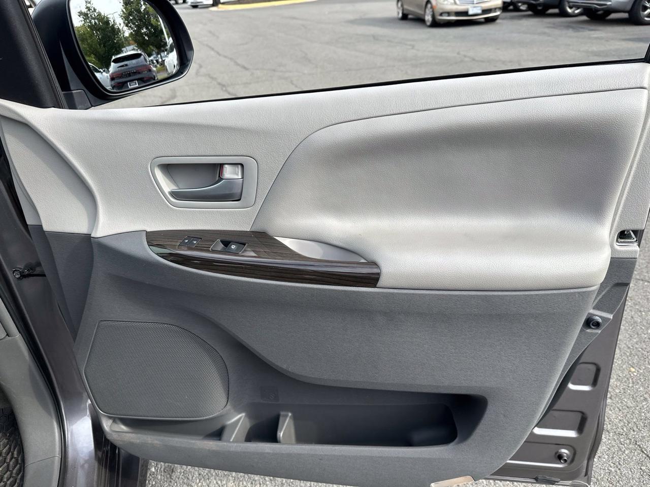 2018 Toyota Sienna XLE Chantilly VA